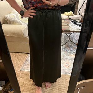 ✨✨Zara black maxi skirt NWT